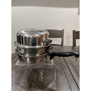 Chefs Ware BY Townecraft 9" Skillet W/Dome Lid Strainer Steamer Insert 5‎ Pieces